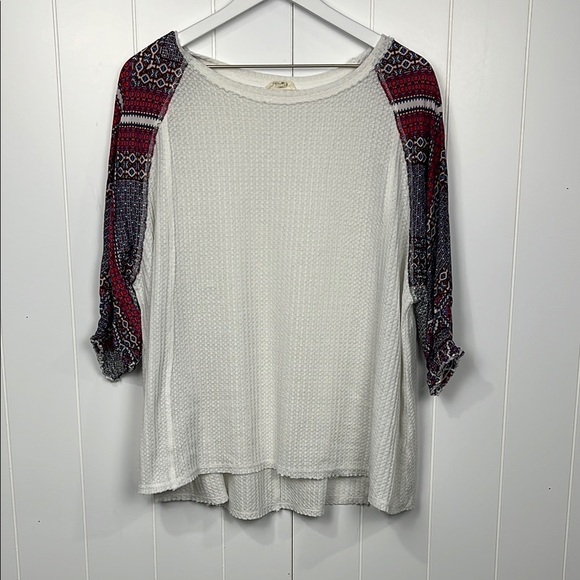 In Loom Womens Top M Cream Blue Red Waffle Knit Boho Sleeves Smocked Cuffs Soft - Picture 1 of 13